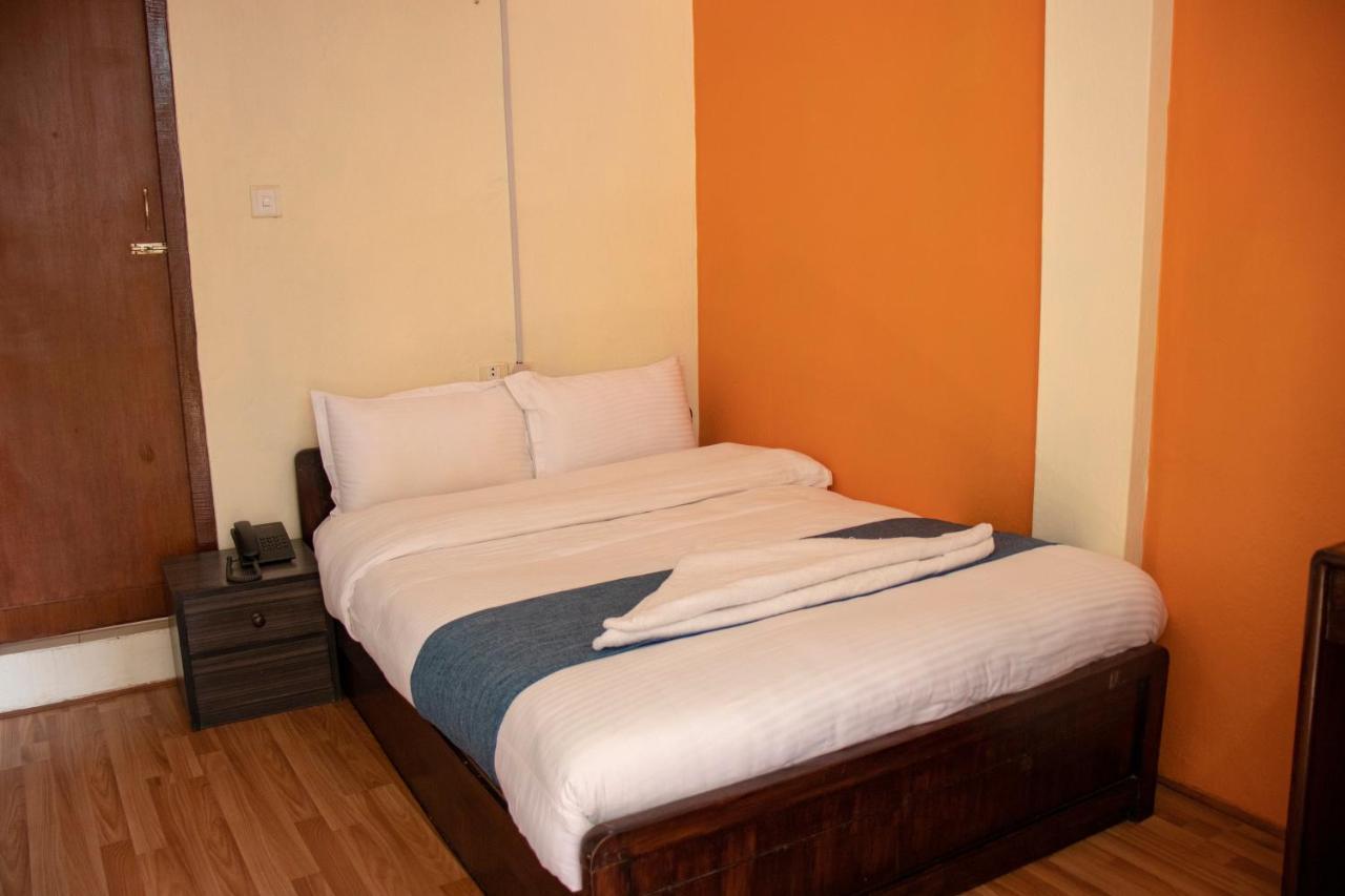 Hotel Green Horizon Катманду Экстерьер фото